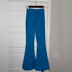 Blue Scrunch Butt Flare Workout Leggings